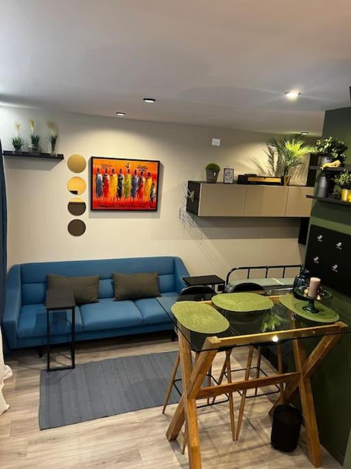 Cozy Charming Spot - Superb Location Pinki