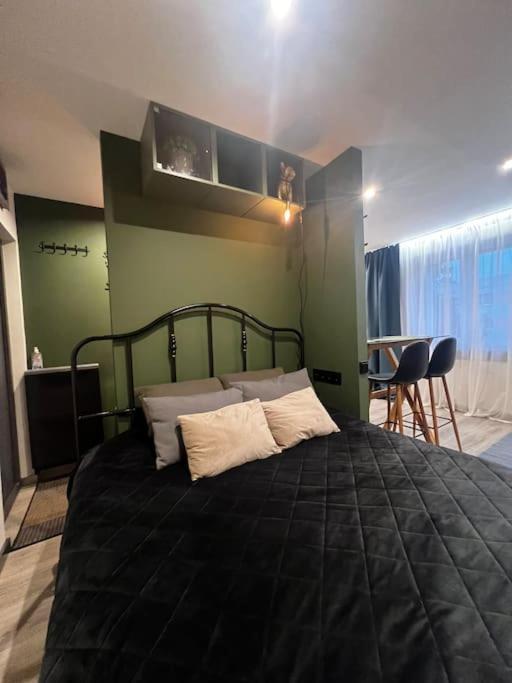 Cozy Charming Spot - Superb Location Butas *